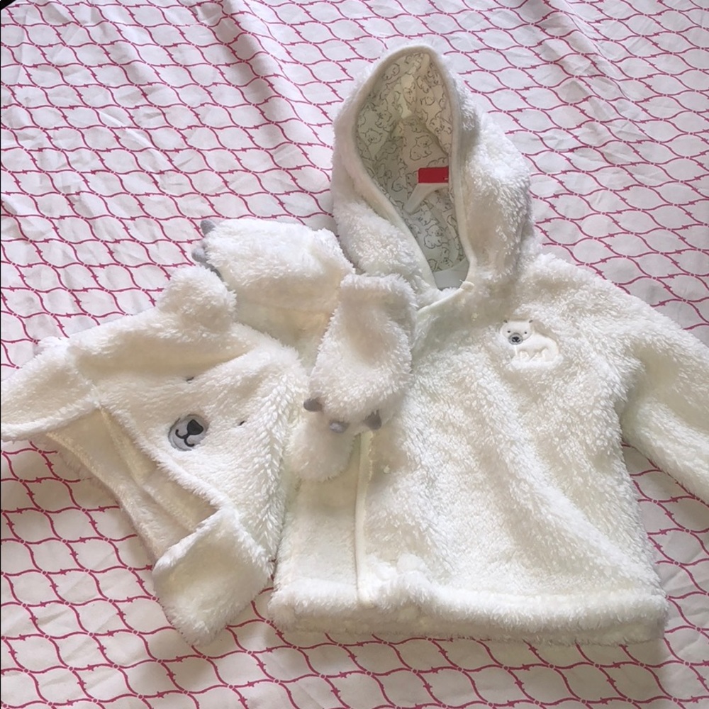 Super Cute & Cozy Polar Beat Sweater w/ Hat & Paws